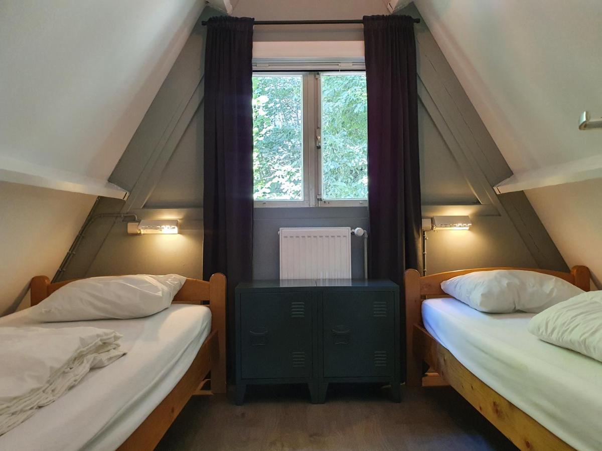 Boshuisje Durbuy Met Zwembad Op Het Park Exterior foto