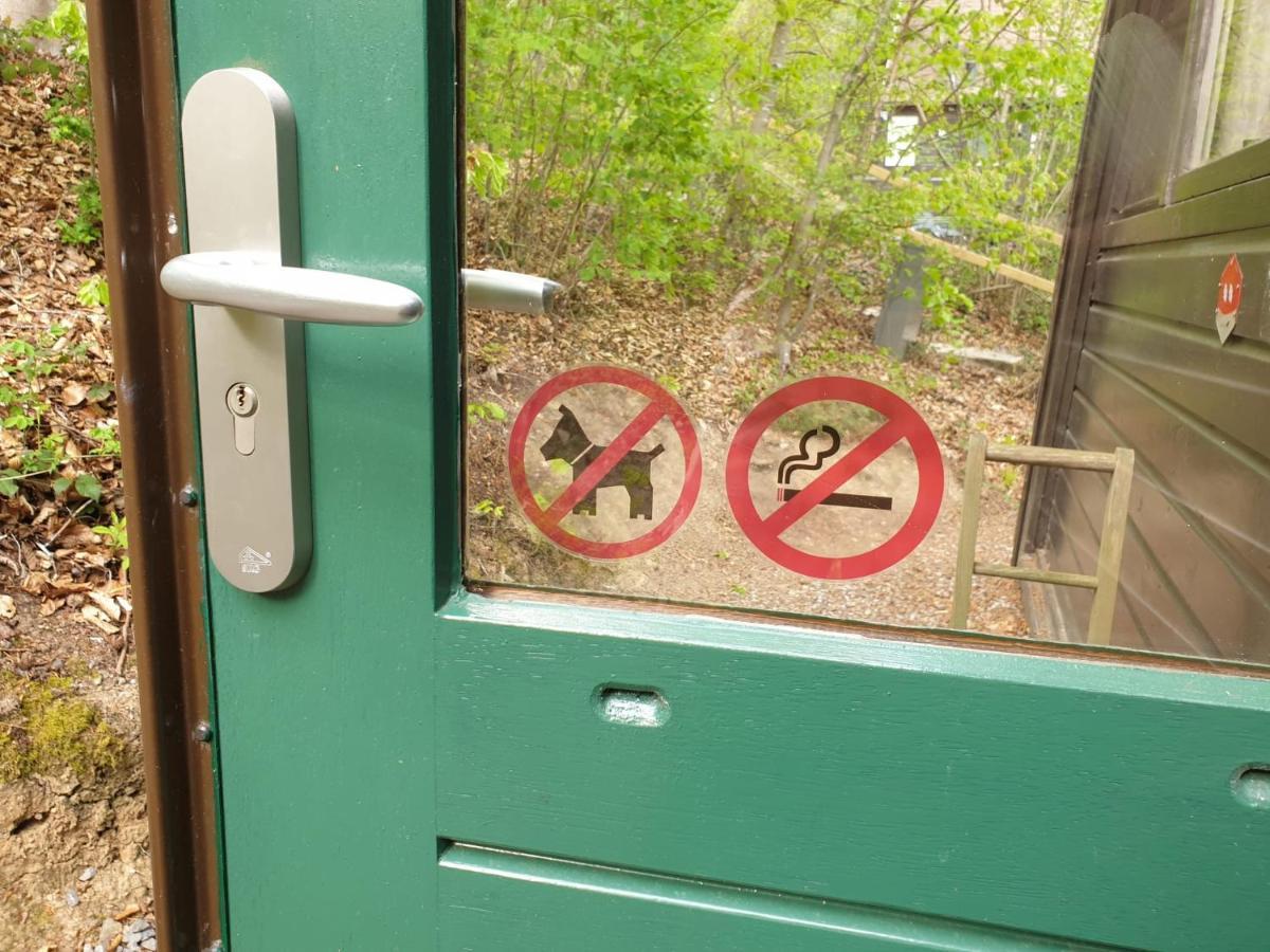 Boshuisje Durbuy Met Zwembad Op Het Park Exterior foto